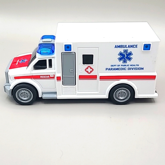 Ambulance Rescue Vehicle & Paw Patrol Marshall's Fire Truck Flashing Light Siren - Picture 6 of 12